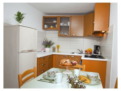 Holiday house Zlata – 3 Schlafzimmer, 50 m² große Terrasse mit Meerblick - Features photo 11