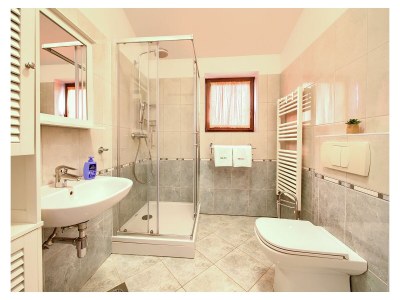 Villa Villa Tara with a beautiful heated pool - Features photo 28