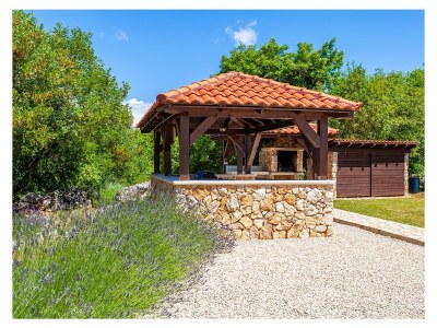 Villa Villa Tara with a beautiful heated pool - Environment photo 35