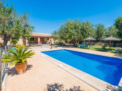 Villa Can Rafalino in Llubi - Villa