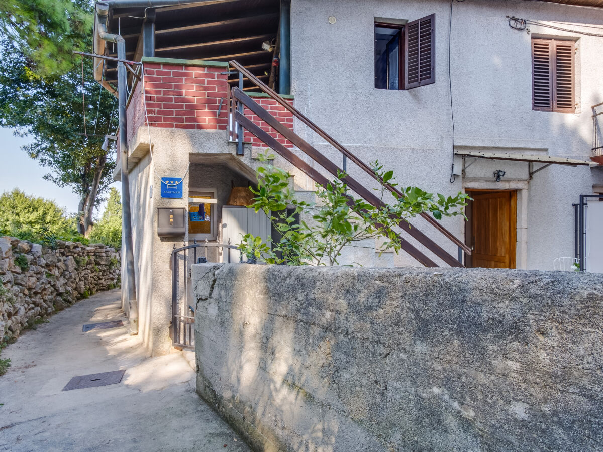 Holiday apartment Jelena 1 - Outdoor photo 4