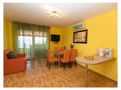 Holiday apartment Amarena with pool - Features photo 19