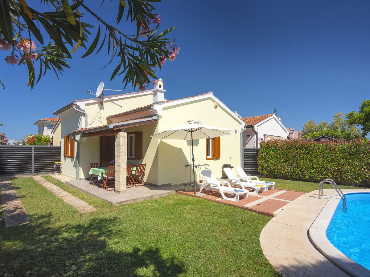 Holiday house Helena - Outdoor photo 2