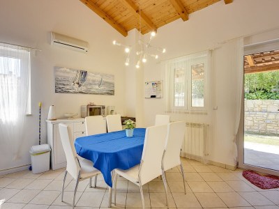 Holiday house Helena - Features photo 12