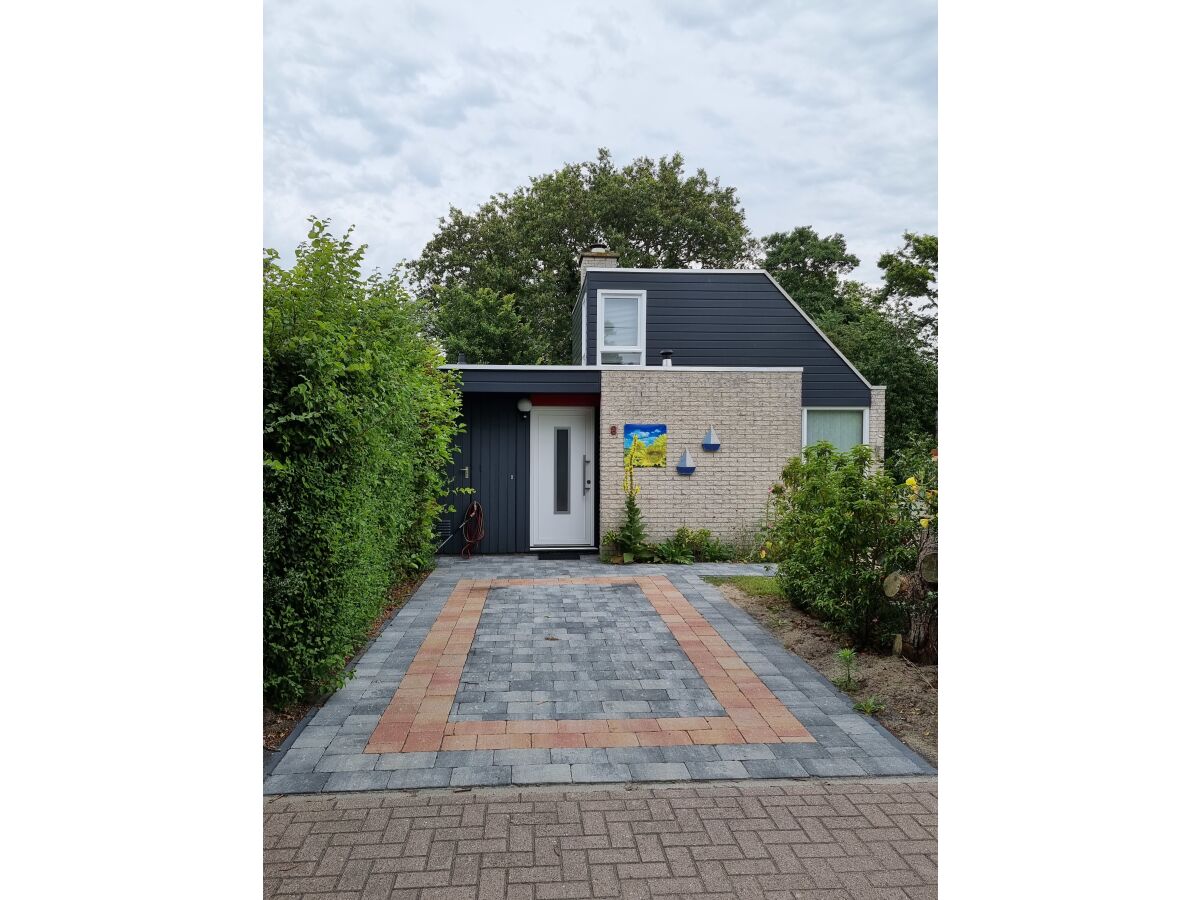 Holiday house Huijsmansverhuur Type C Comfort Plus Mimosa 8 - Outdoor photo 2