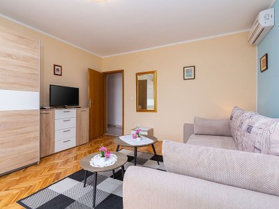Holiday apartment Apartment Eva Funtana - Features photo 7