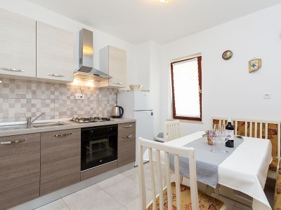 Holiday apartment Apartment Eva Funtana - Features photo 11