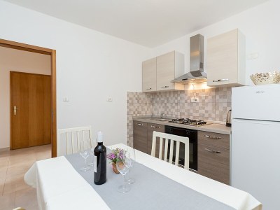 Holiday apartment Apartment Eva Funtana - Features photo 12