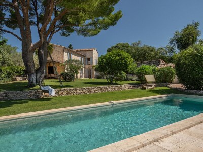 Holiday house Modern, lovingly decorated holiday house with large garden and pool - 687 UZE - Outdoor photo 3