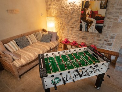 Holiday house Modern, lovingly decorated holiday house with large garden and pool - 687 UZE - Features photo 13