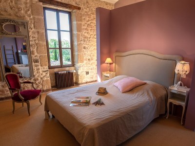 Holiday house Modern, lovingly decorated holiday house with large garden and pool - 687 UZE - Features photo 16