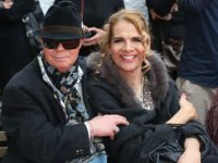 Victoria Julie Schuster