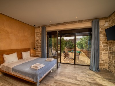 Villa Olive luxury suite - Features photo 12