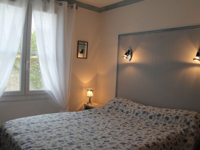 Holiday house with Mediterranean garden and pool - 688 RMY - Features photo 12