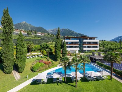 Holiday apartment Penthouse in Dorf Tirol - Holiday apartment