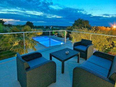 Holiday apartment Livija with pool in Poreč - Holiday apartment
