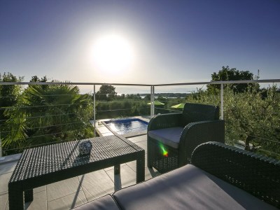 Holiday apartment Livija with pool - Outdoor photo 4