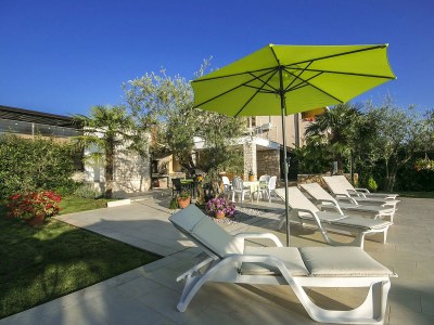 Holiday apartment Livija with pool - Outdoor photo 11