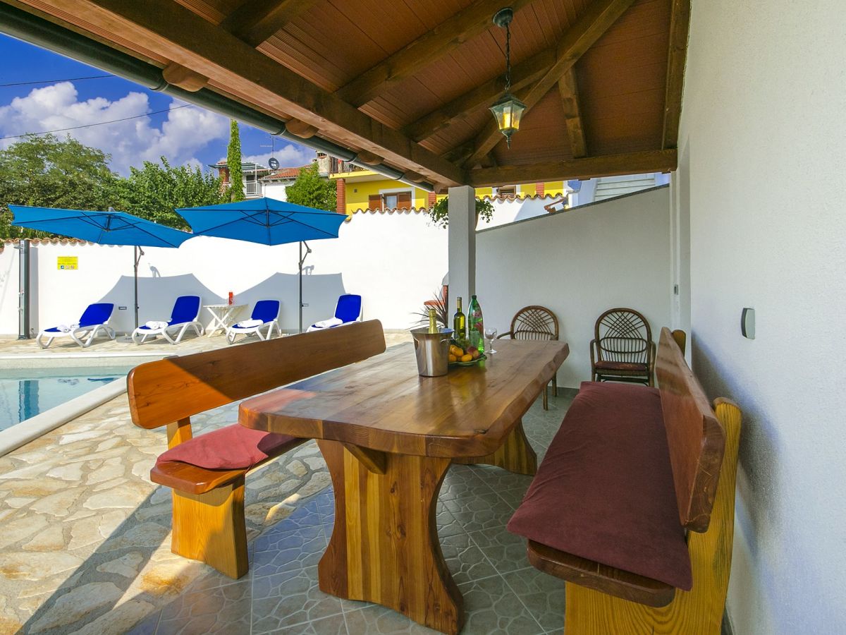 Holiday house Maria with pool - Outdoor photo 4