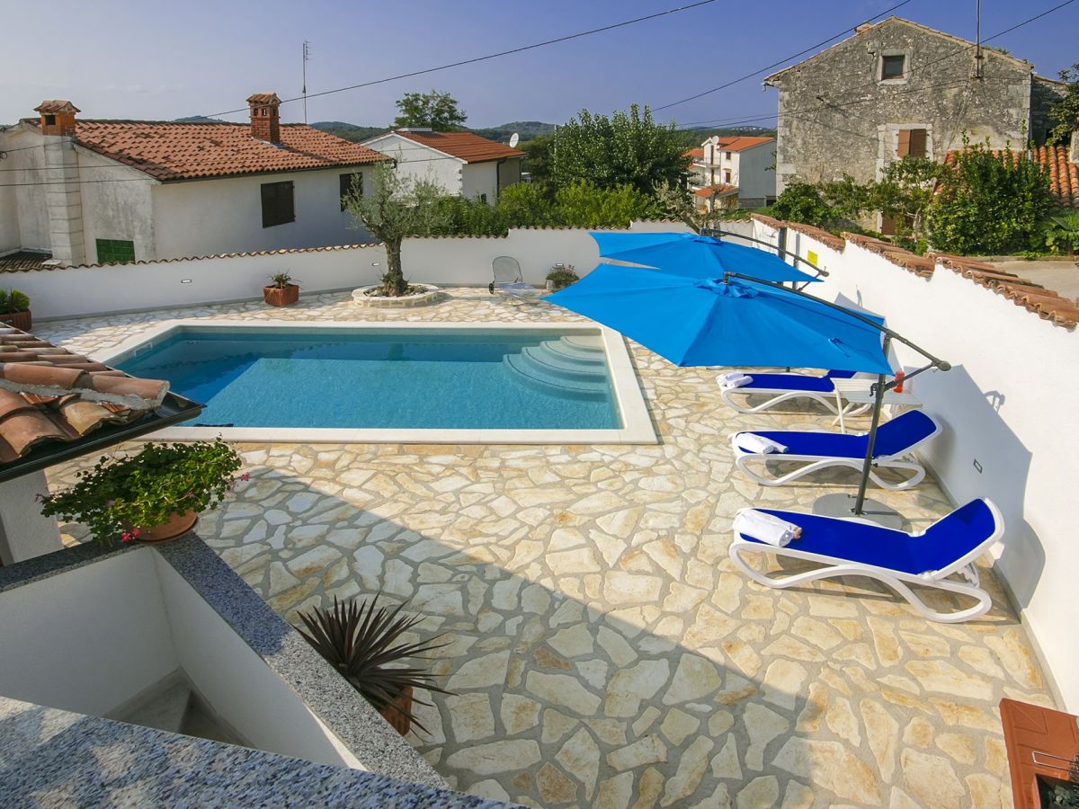 Holiday house Maria with pool - Outdoor photo 5