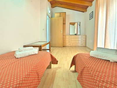 Holiday house Maria with pool - Features photo 16