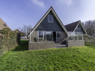 Holiday house Nieuwlanderweg in De Koog - Holiday house