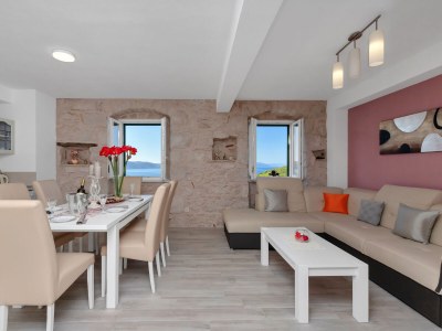 Holiday house Mia with pool - Features photo 16