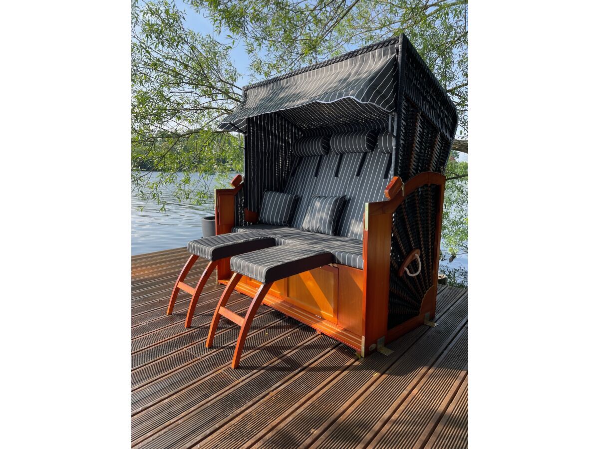 Holiday house by the lake - Outdoor photo 2