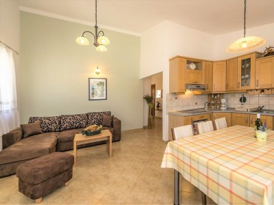 Apartment Valtrazza Noemi No. 3 - Features photo 14