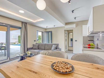 Holiday house Lana - Features photo 14