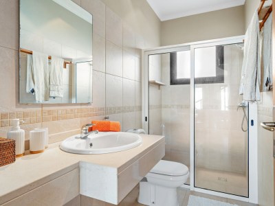 Villa Villa 17°West       with solar pool - Features photo 32