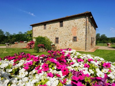 Villa Villa with heated pool - Outdoor photo 8