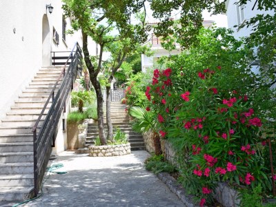 Holiday house Ropac - Outdoor photo 5