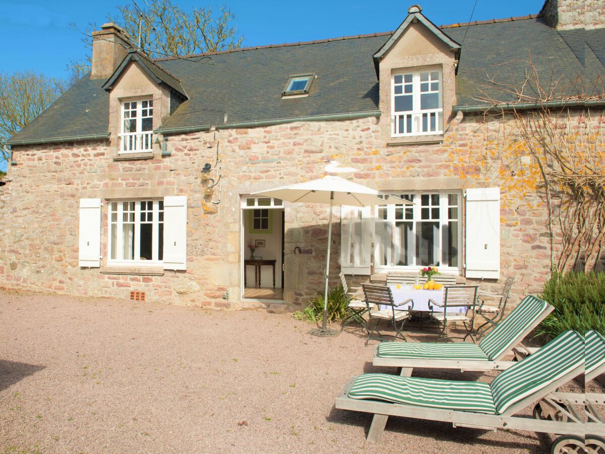 Holiday house L´Hortensia Cap Frèhel - Outdoor photo 4