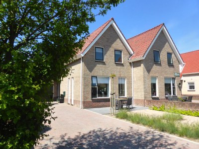 Holiday house Aukje - Outdoor photo 2