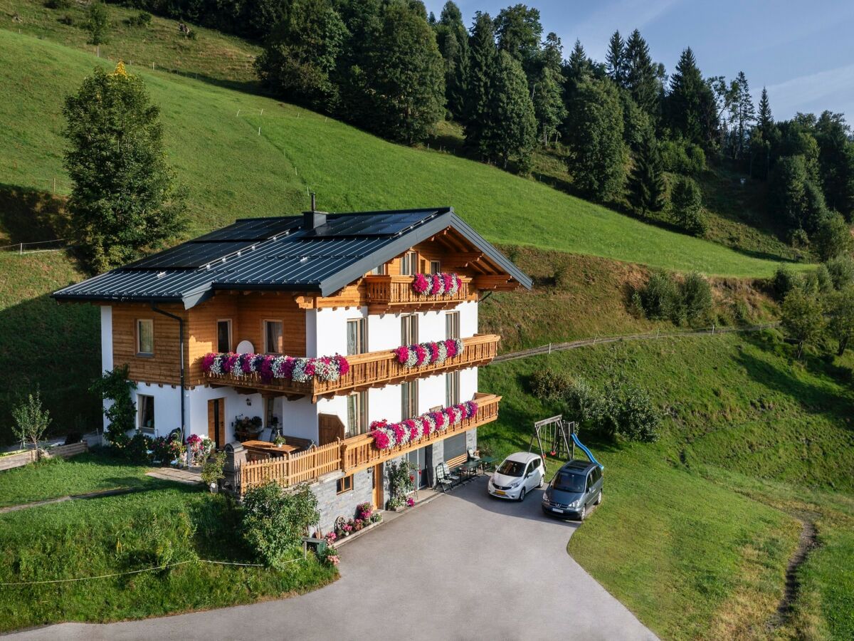 Apartment Chalet in Sankt Johann near Ski Lift