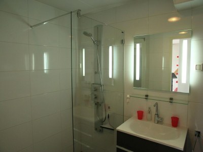 Holiday house Luxuriöses Ferienhaus am Waldrand in Langweer - Features photo 18