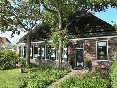 Farmhouse Gemütlicher Bauernhof in Sint Maartensvlotbrug in Waldnähe in Sint Maartenszee - Farmhouse