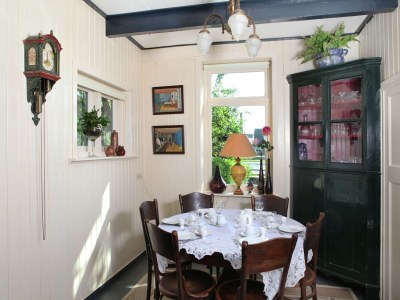 Farmhouse Gemütlicher Bauernhof in Sint Maartensvlotbrug in Waldnähe - Features photo 8