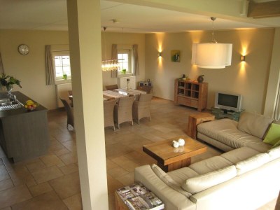 caravan Holiday Home in Zuidzande with Sauna - Features photo 27