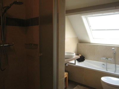 caravan Holiday Home in Zuidzande with Sauna - Features photo 32