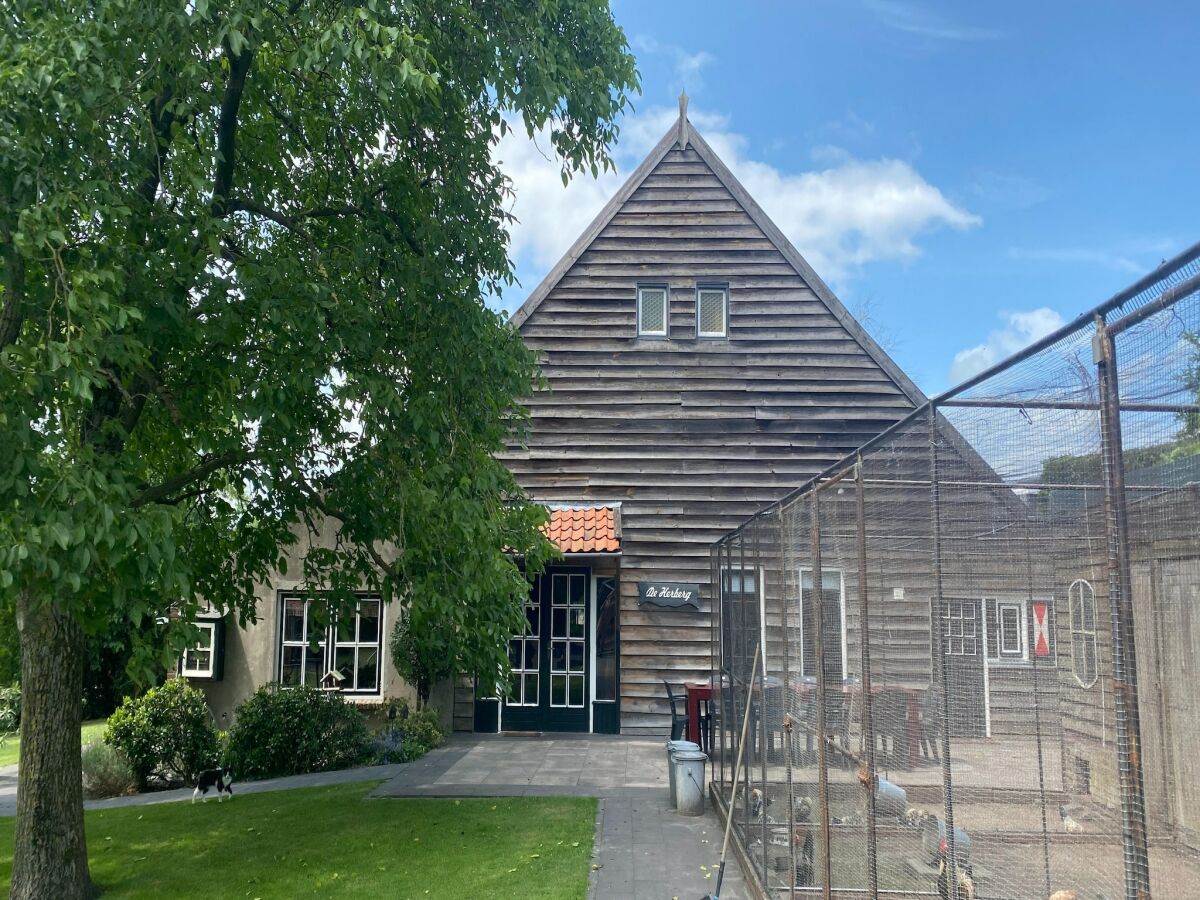 Farmhouse Farmhouse in Nieuwleusen near Lake and Nature