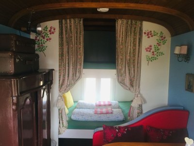 Holiday house Zigeunerwagen in Weideblick mit Tieren - Features photo 12