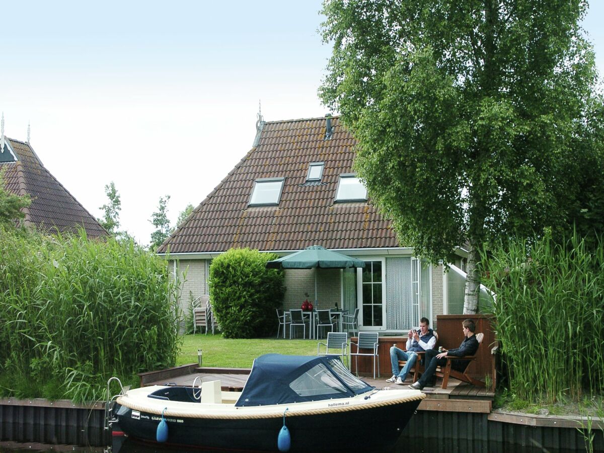 Holiday house Wellness am Wasser in Earnewoude
