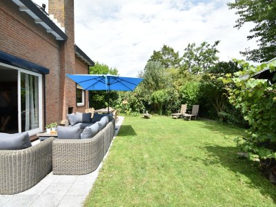 Holiday house Villa in Bruinisse near Grevelingenmeer - Outdoor photo 7