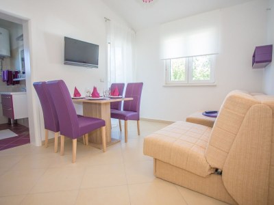 Holiday apartment Birikina No. 5 with pool - Features photo 9