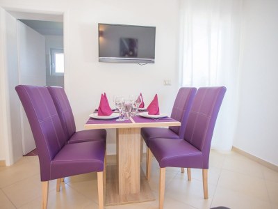 Holiday apartment Birikina No. 5 with pool - Features photo 11