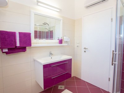 Holiday apartment Birikina No. 5 with pool - Features photo 16