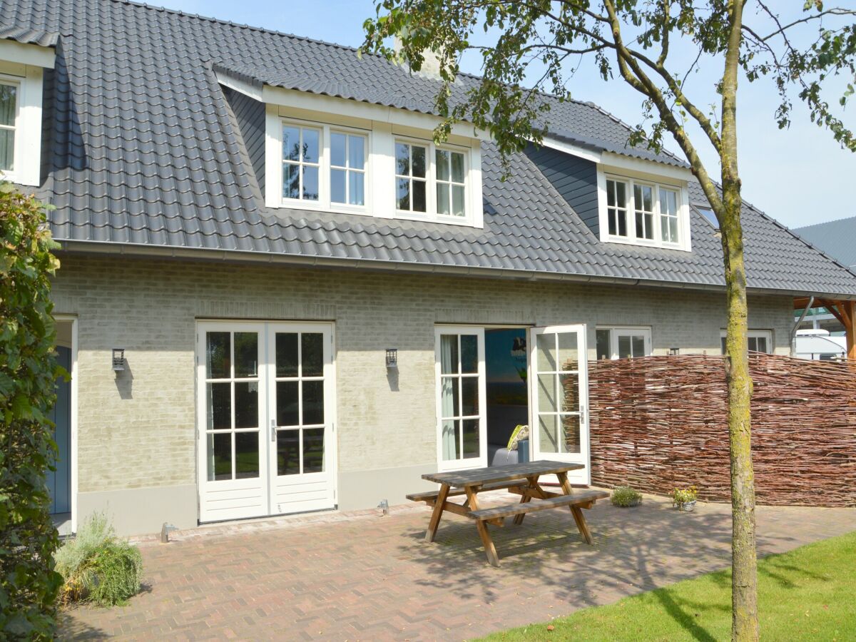 Apartment Holiday Home in Haaren near De Efteling