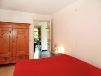 Farmhouse Coachman's House near Roermond with Garden - Features photo 28